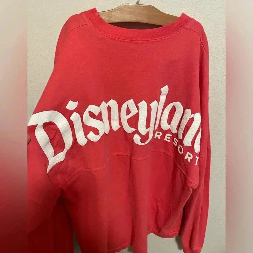 Disney‎ Parks Disneyland Resort Puff Print Spirit Jersey Size Medium Coral